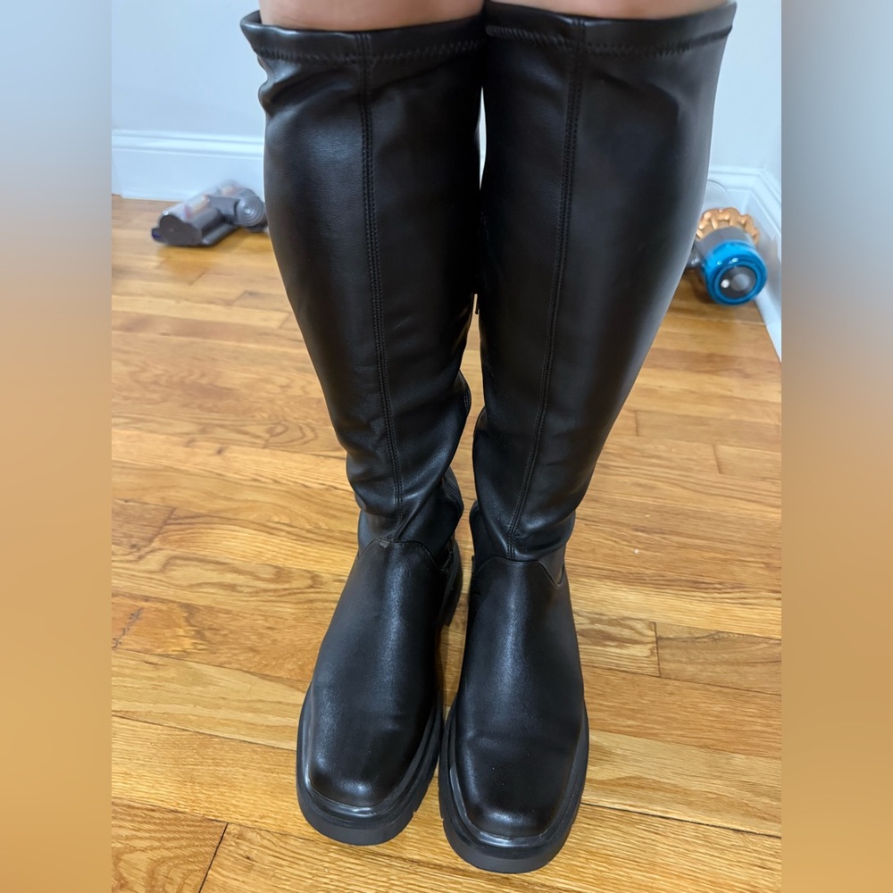 Steve Madden Stylish Black Leather Boots Worn just once
